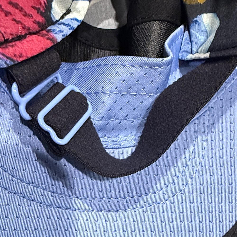 NWOT Brooks Black and Multicolor Chaser Cap - Picture 4 of 6